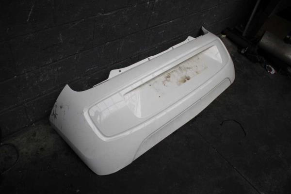 PARE CHOC ARRIERE VW UP 2011+ - Vue 1